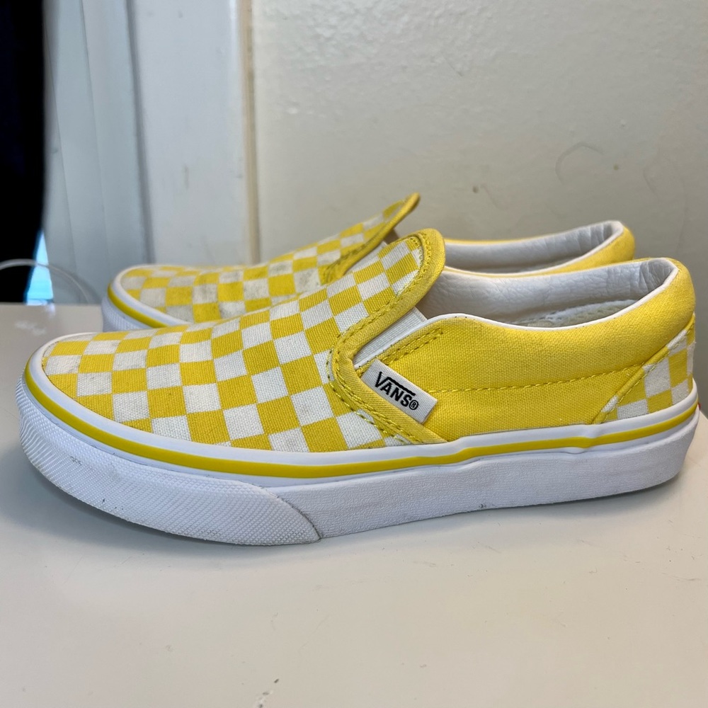 VANS Checkerboard Yellow Slip-On Sneakers. Kids Size 1.